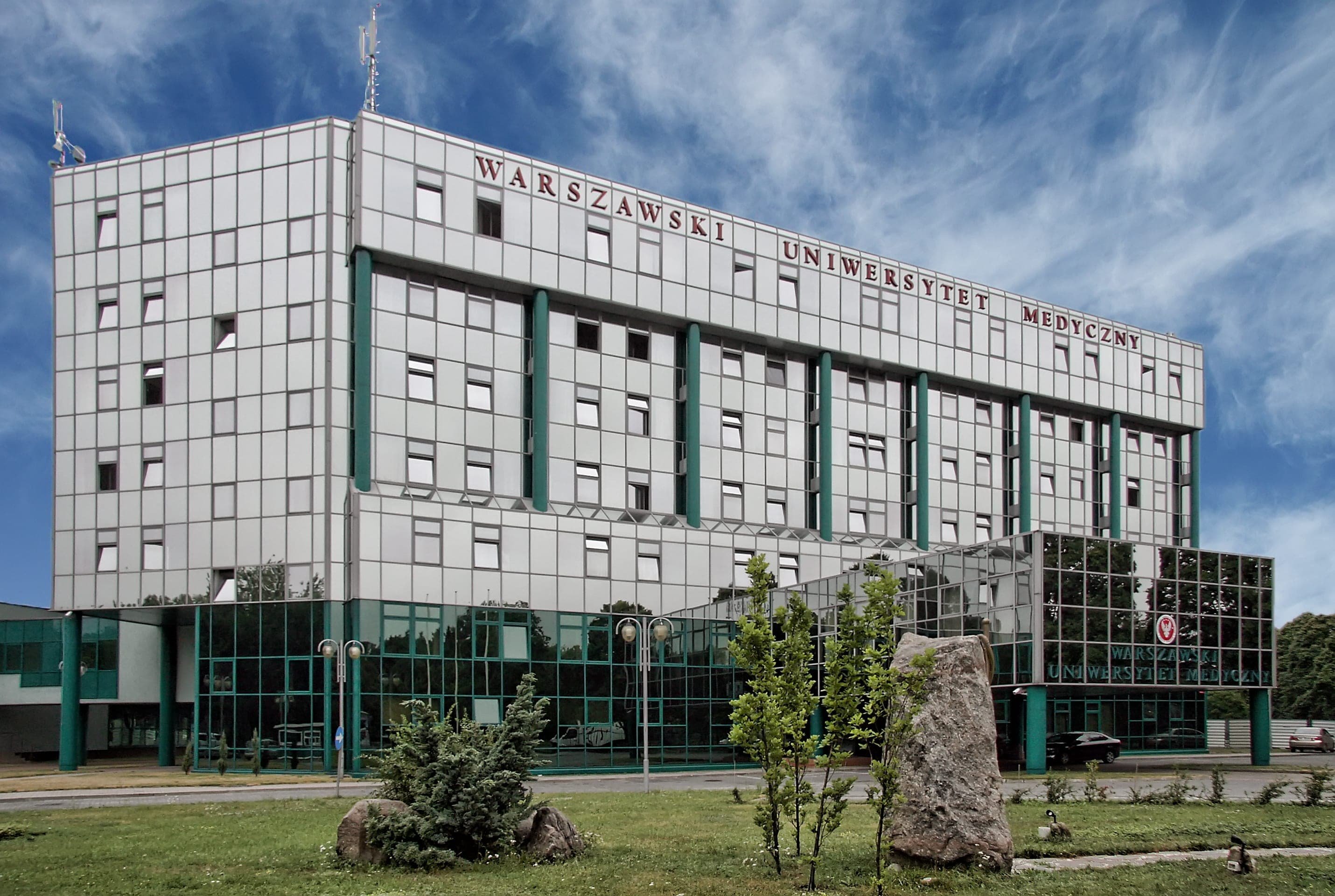 Warszawski Tıp Üniversitesi rektörlük binası