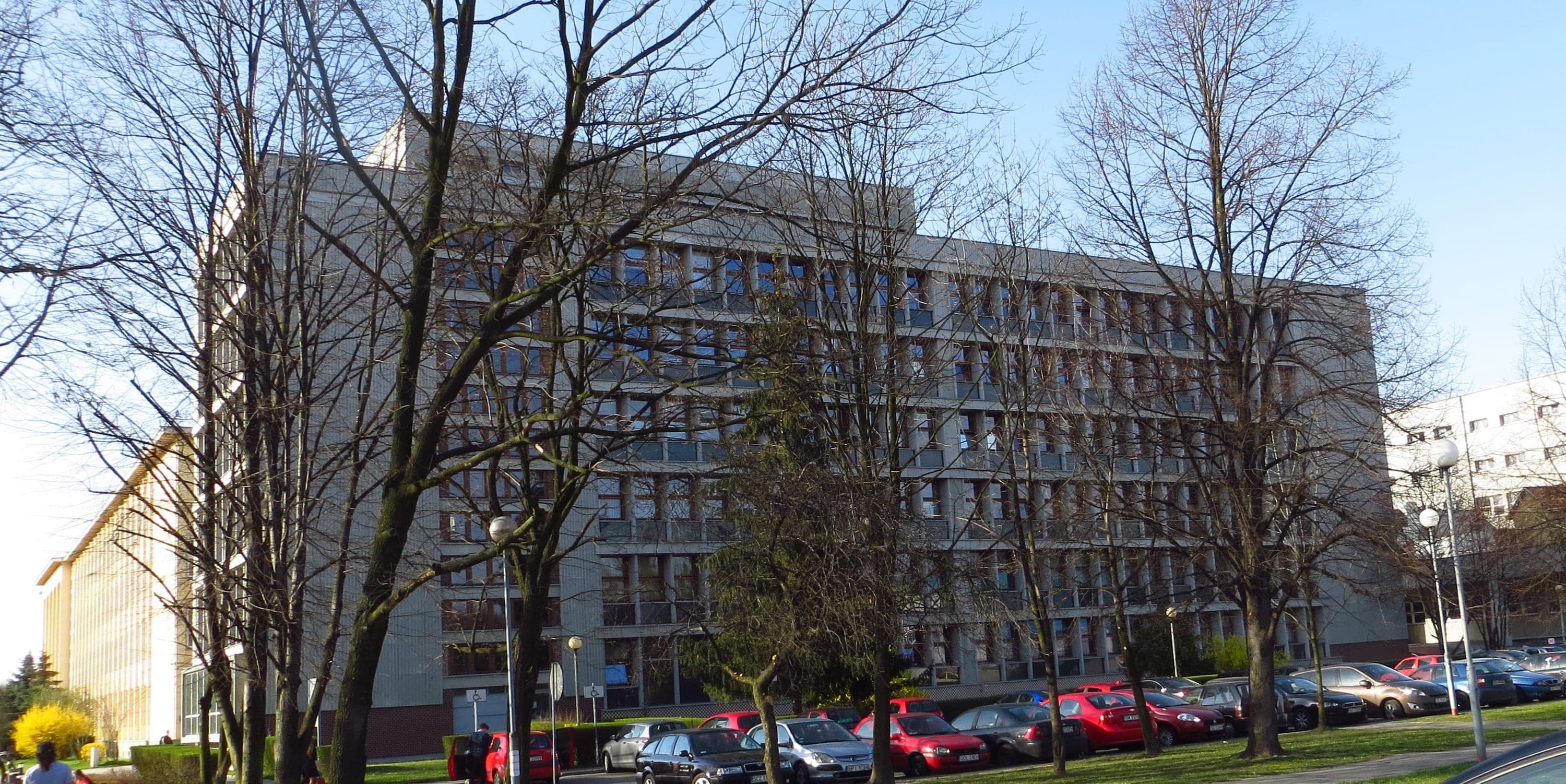 Silezya Teknoloji Üniversitesi Gliwice kampüsünde Mimarlık Fakültesi binası