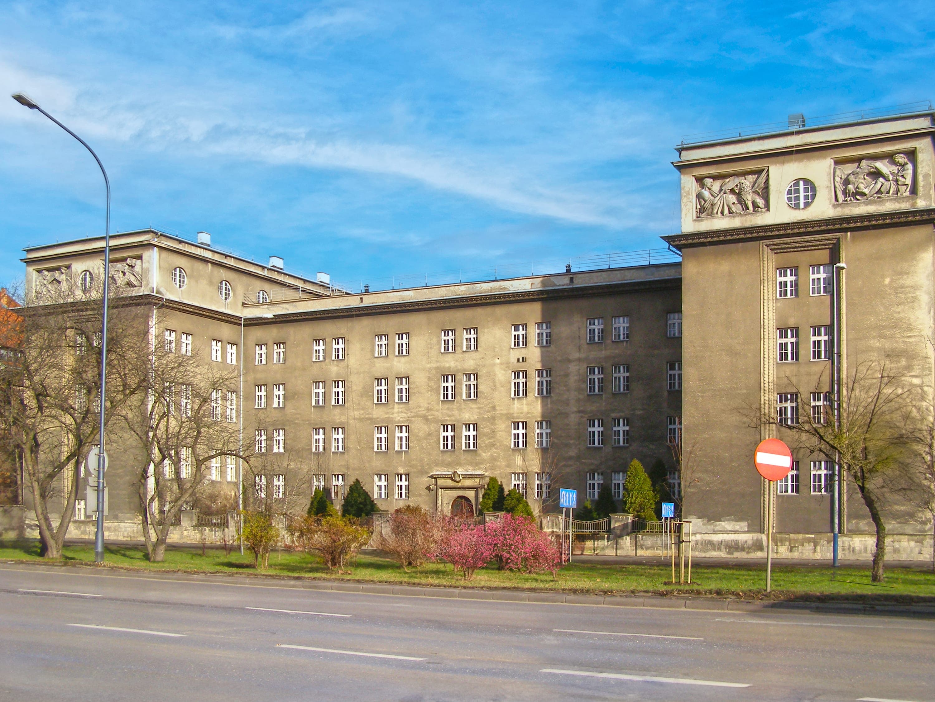 SWPS Üniversitesi Kraków kampüsü'nde Kolegium Slaskie binası