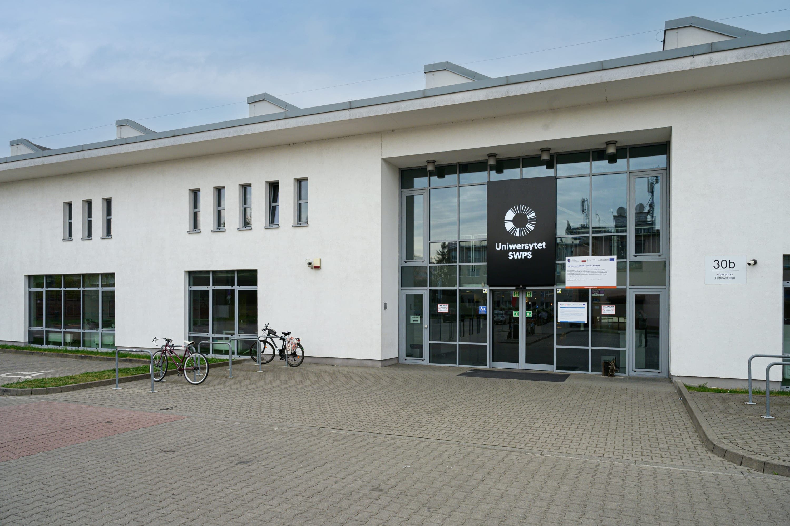 Wrocław'daki SWPS Üniversitesi'nin bir binası